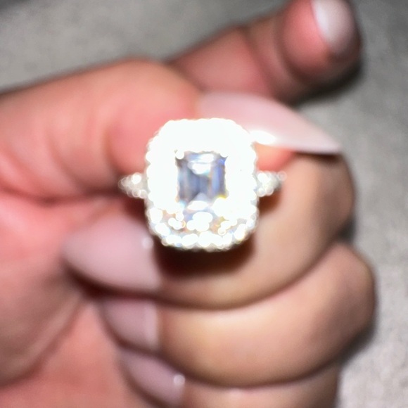 Emerald cut 2 karat lab diamonds sterling silver ring size 6 - Picture 7 of 7